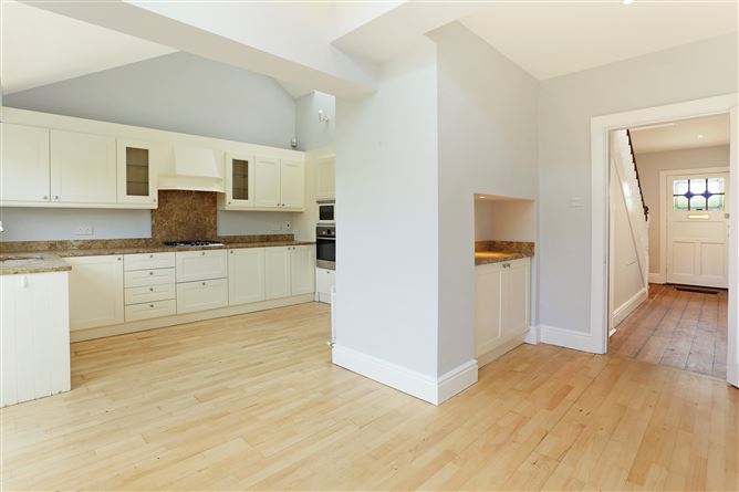 58 Whitethorn Road, Clonskeagh, Dublin 14