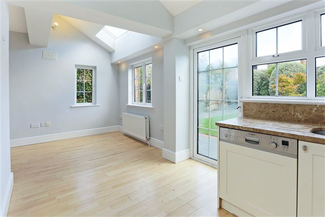 58 Whitethorn Road, Clonskeagh, Dublin 14