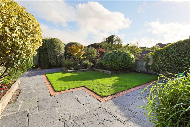 58 Whitethorn Road, Clonskeagh, Dublin 14
