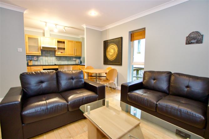 8 The Granary, rivercourt, Ballymahon, Longford