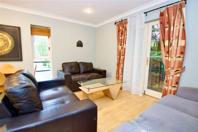 8 The Granary, rivercourt, Ballymahon, Longford