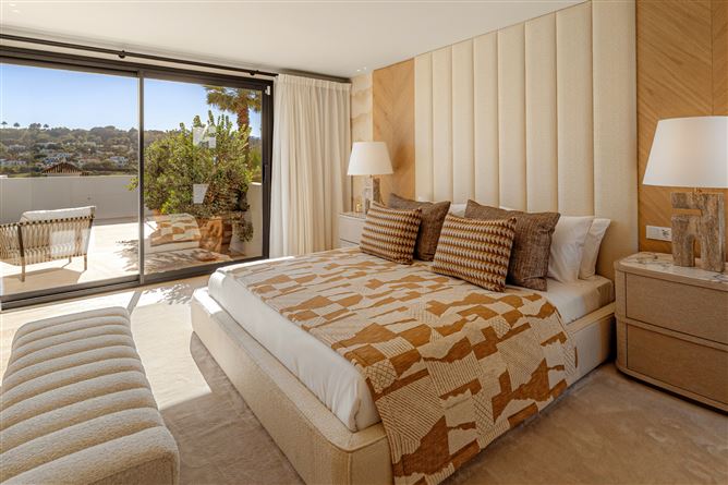 Spain, Marbella, Nueva Andalucia - COSTA-01046P