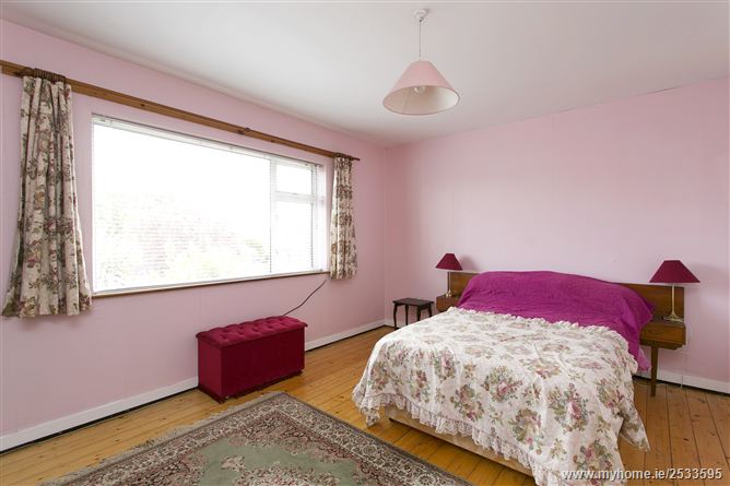 8 Monaloe Park Road, Blackrock,  Dublin County