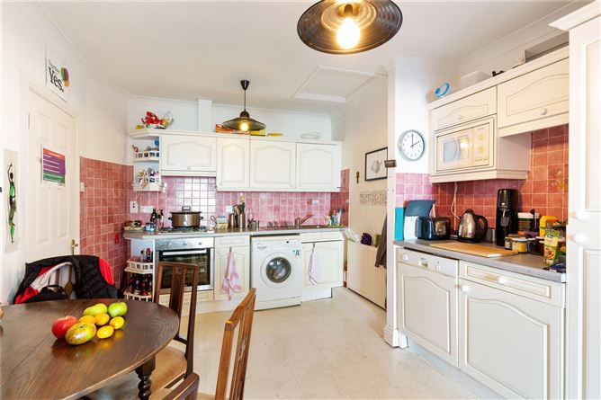Apartment 2, 97 Seapoint Avenue, Monkstown, Co. Dublin