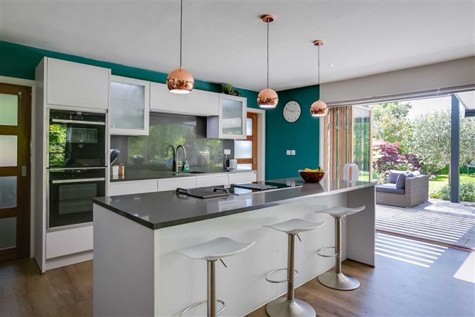 118 Shrewsbury Lawn, Cabinteely, Dublin 18, County Dublin