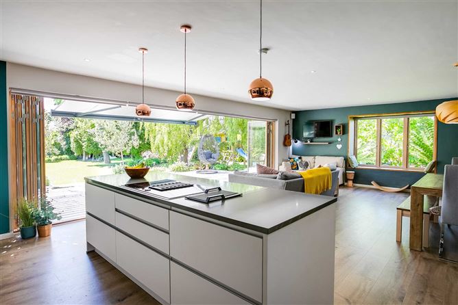 118 Shrewsbury Lawn, Cabinteely, Dublin 18, County Dublin