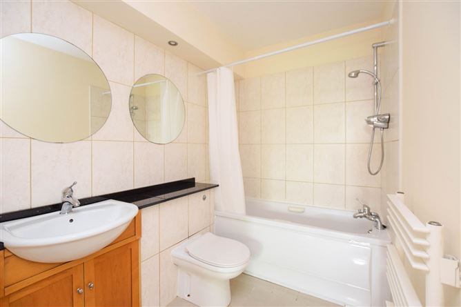 1 Carleton House, Brennanstown, Cabinteely, Dublin 18