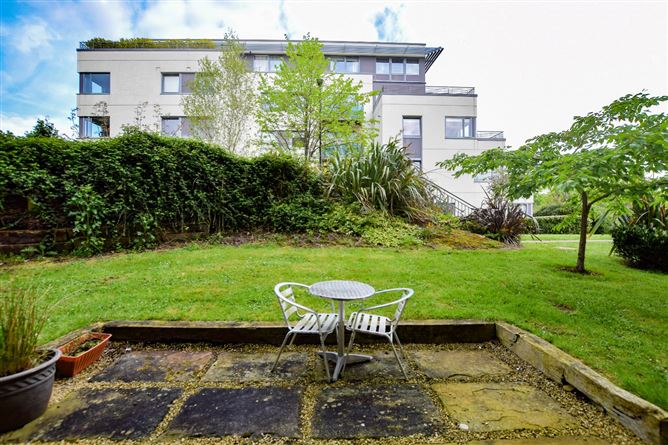 1 Carleton House, Brennanstown, Cabinteely, Dublin 18