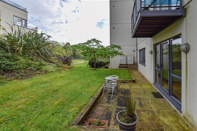1 Carleton House, Brennanstown, Cabinteely, Dublin 18