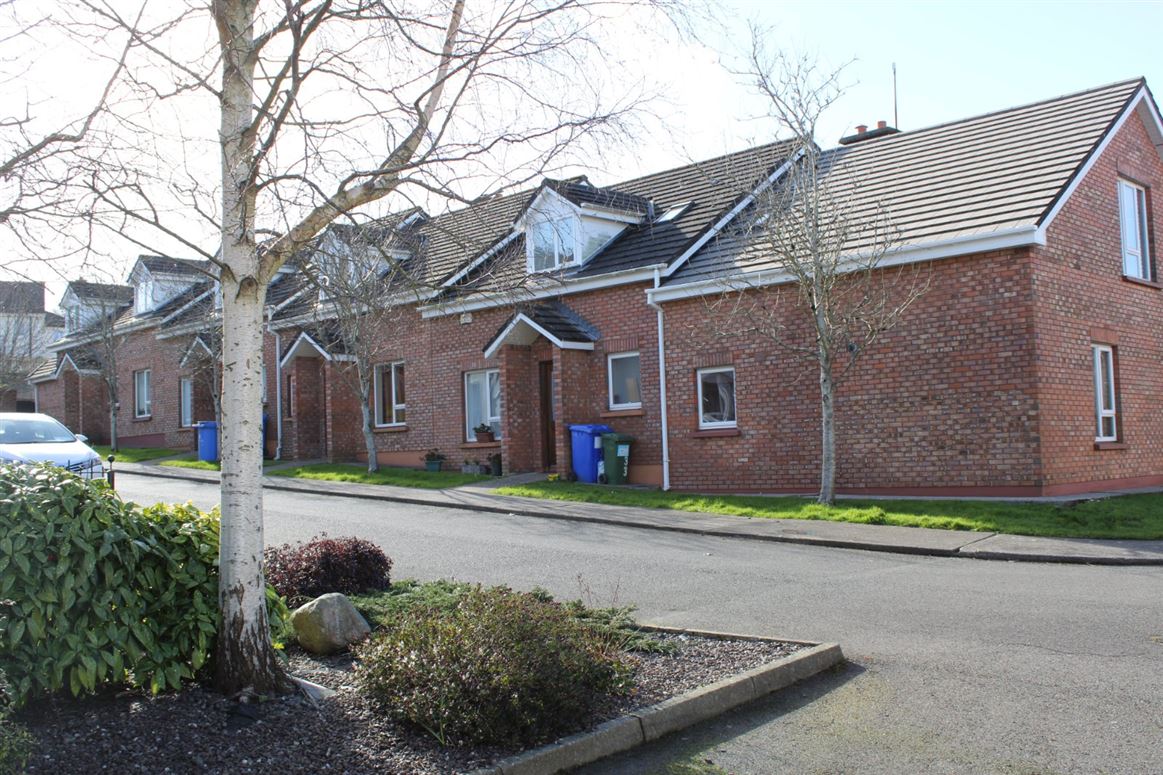 32 The Courtyard, Redmond Cove, Wexford Town