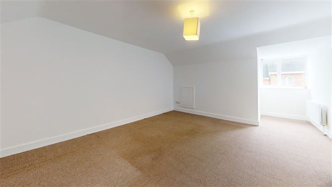 32 The Courtyard, Redmond Cove, Wexford Town