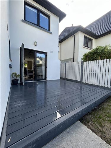 6 Hill View, Creggaunahilla, Clarecastle, County Clare