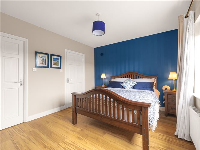 https://photos-a.propertyimages.ie/media/5/9/5/4925595/d45902b7-00b0-4c55-92fd-e3bd120646f5_l.jpg