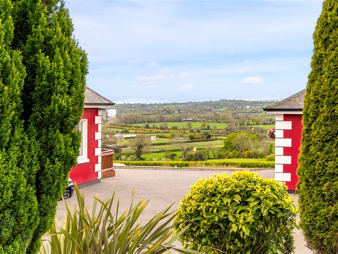 https://photos-a.propertyimages.ie/media/5/9/5/4925595/d45902b7-00b0-4c55-92fd-e3bd120646f5_l.jpg