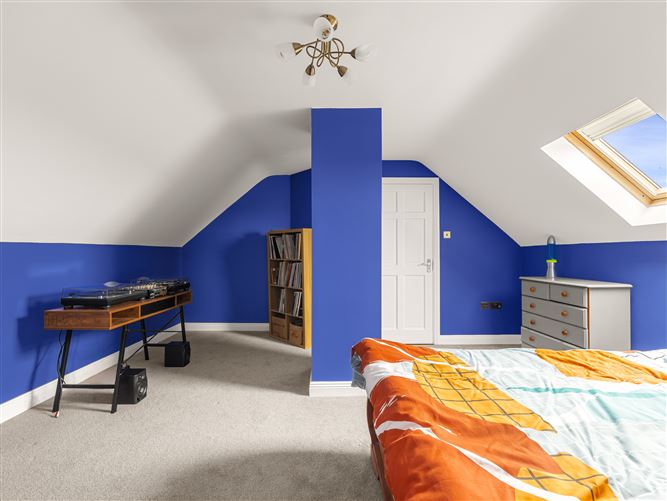 https://photos-a.propertyimages.ie/media/5/9/5/4925595/d45902b7-00b0-4c55-92fd-e3bd120646f5_l.jpg