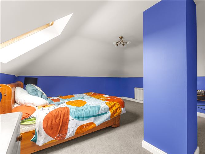 https://photos-a.propertyimages.ie/media/5/9/5/4925595/d45902b7-00b0-4c55-92fd-e3bd120646f5_l.jpg
