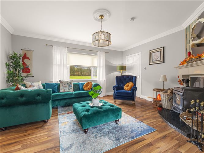 https://photos-a.propertyimages.ie/media/5/9/5/4925595/d45902b7-00b0-4c55-92fd-e3bd120646f5_l.jpg