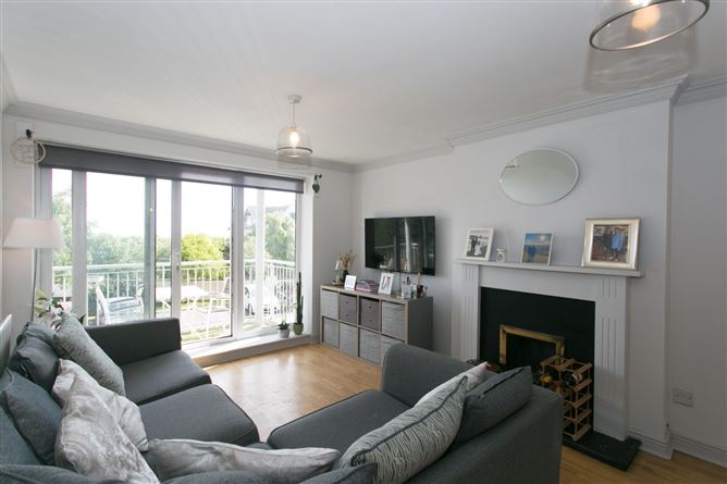 21 Fern Court, Stepaside Park, Dublin 18