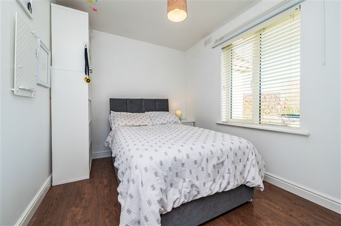 https://photos-a.propertyimages.ie/media/5/9/5/5004595/d253dad5-2bd1-4ef5-8384-95f870870fe2_l.jpg