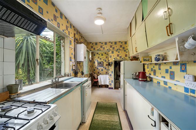 Photo 8 of 26 — 58 Glenabbey Road, Mount Merrion,   County Dublin