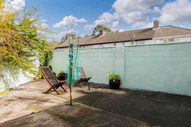 2 Errigal Gardens, Drimnagh, Dublin 12