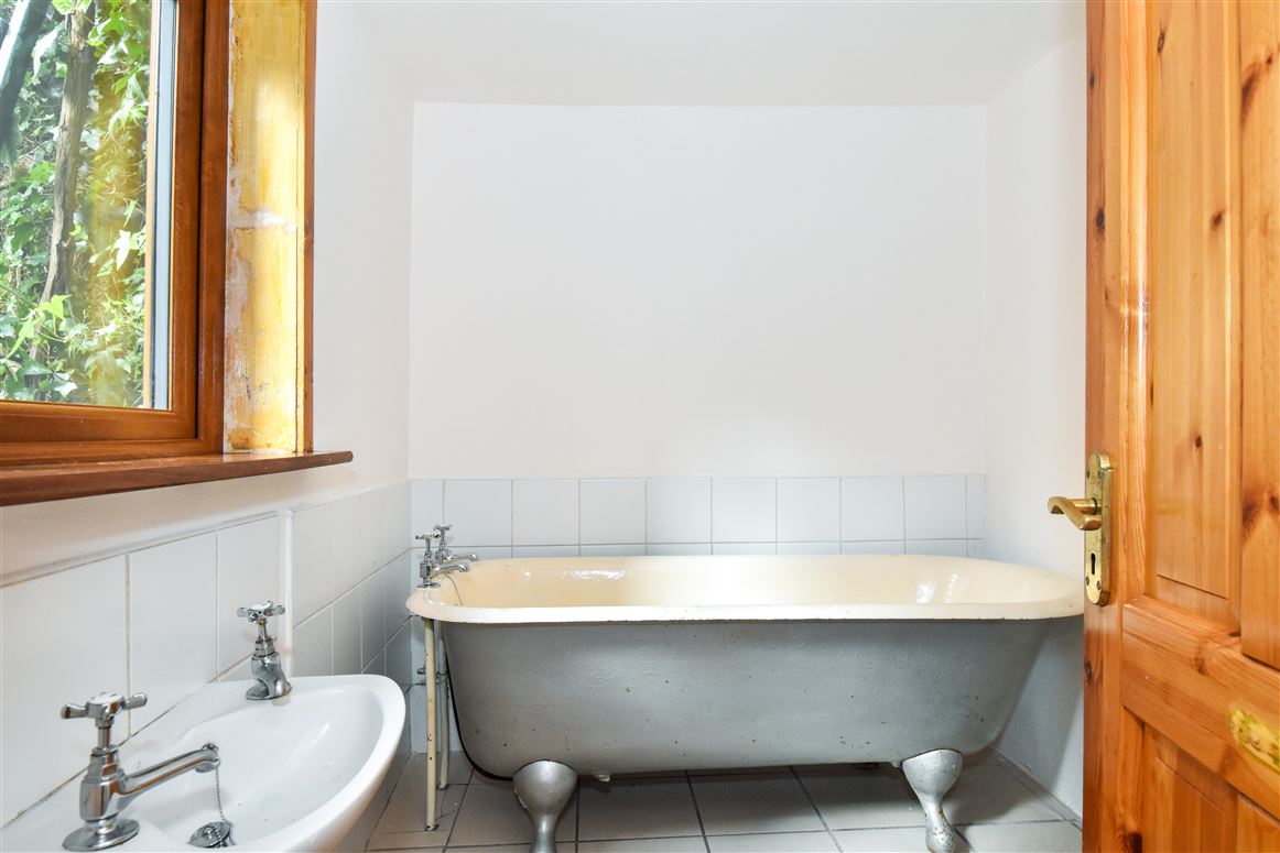 2 St. Helen’s Street, Galway 2 St. Helen’s Street, Galway