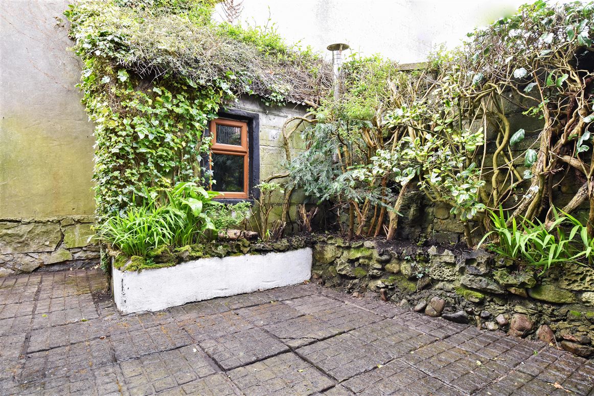 2 St. Helen’s Street, Galway 2 St. Helen’s Street, Galway