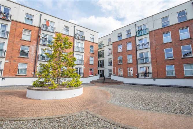 Earlsfield Court, 79 - 87 Francis Street, Christchurch, Dublin 8