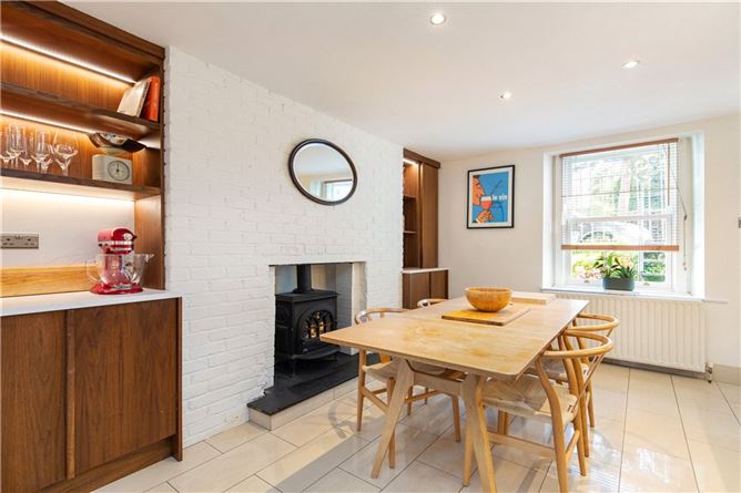 3 Pearse Square, Dublin 2