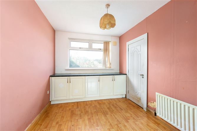 Photo 5 of 10 — 4 Redwood Court, Kilnamanagh, Dublin 24