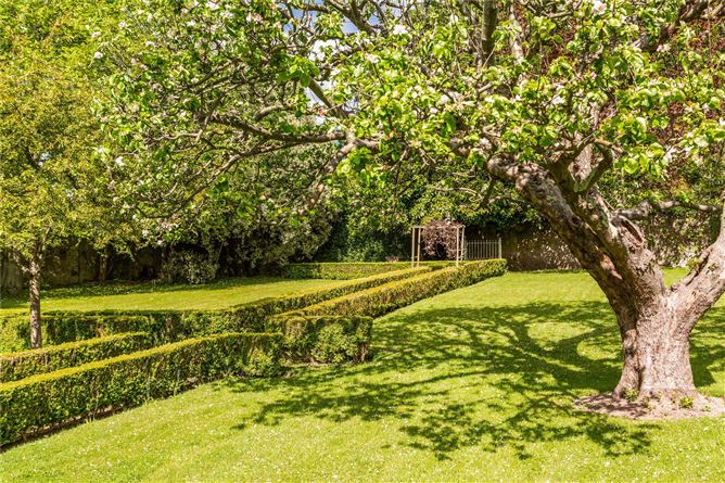 Maryvale, 38a Church Road, Killiney, Co. Dublin