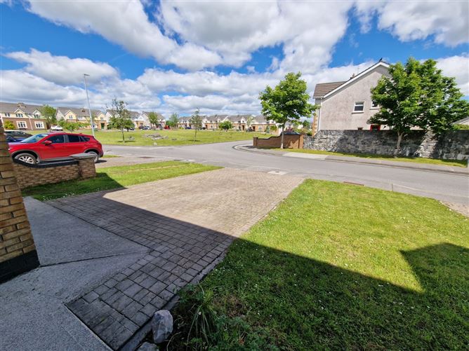 12 Dromard, Lahinch Road, Ennis, Co. Clare