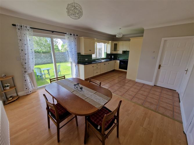 12 Dromard, Lahinch Road, Ennis, Co. Clare