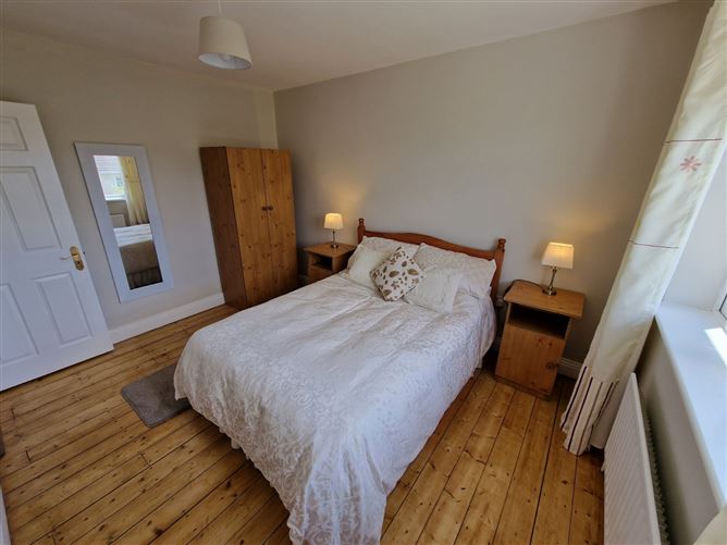 12 Dromard, Lahinch Road, Ennis, Co. Clare