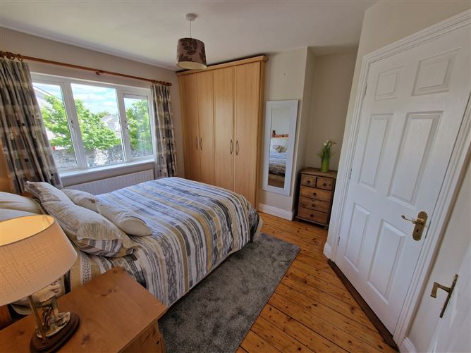 12 Dromard, Lahinch Road, Ennis, Co. Clare