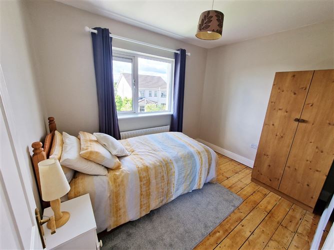 12 Dromard, Lahinch Road, Ennis, Co. Clare