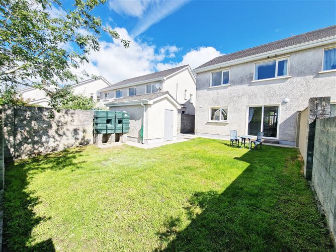 12 Dromard, Lahinch Road, Ennis, Co. Clare
