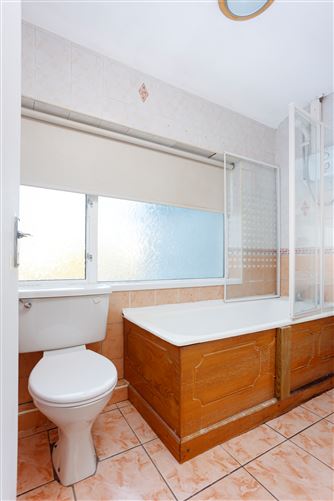 22 Sarsfield Park, Lucan, Dublin