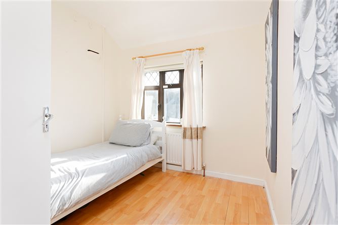 22 Sarsfield Park, Lucan, Dublin