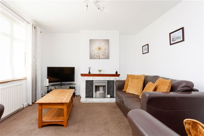 22 Sarsfield Park, Lucan, Dublin