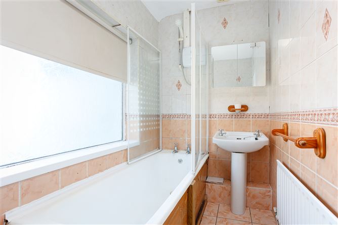 22 Sarsfield Park, Lucan, Dublin