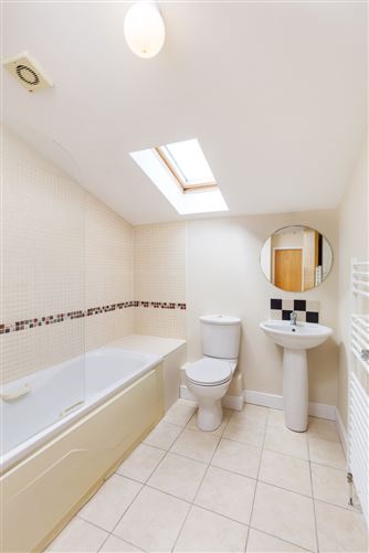 2 Waterside Grove, Waterside, Malahide, Co. Dublin