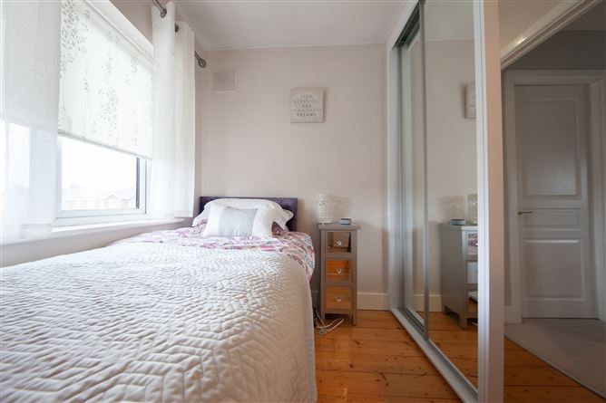 1 Gainsborough Crescent, Malahide, Dublin