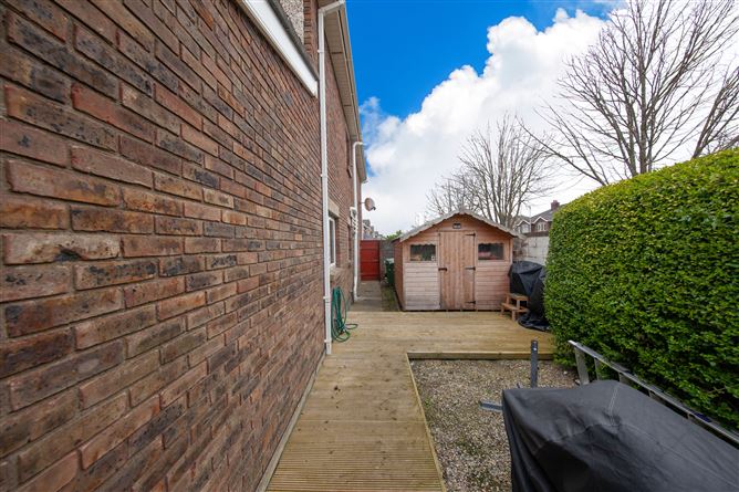 1 Gainsborough Crescent, Malahide, Dublin