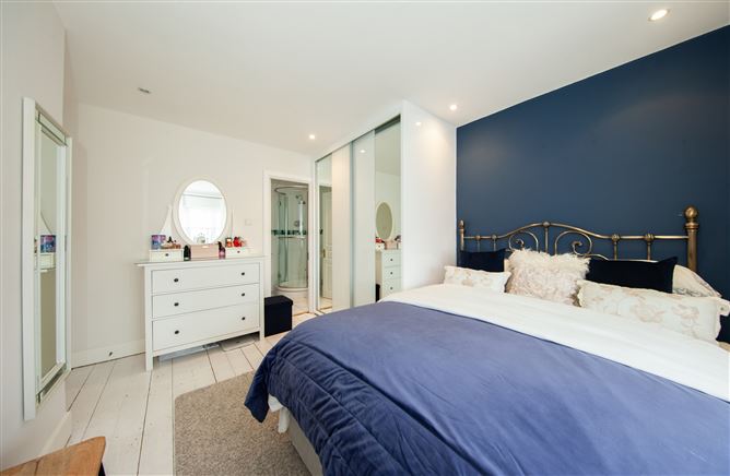 1 Gainsborough Crescent, Malahide, Dublin