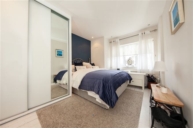 1 Gainsborough Crescent, Malahide, Dublin