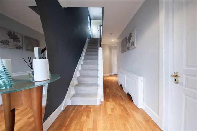 1 Gainsborough Crescent, Malahide, Dublin
