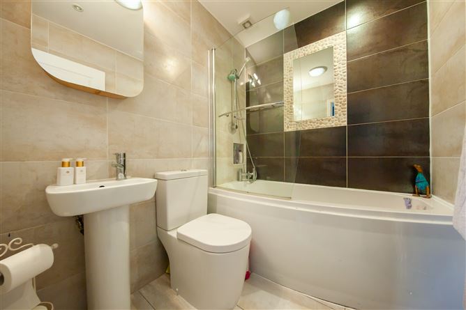 1 Gainsborough Crescent, Malahide, Dublin