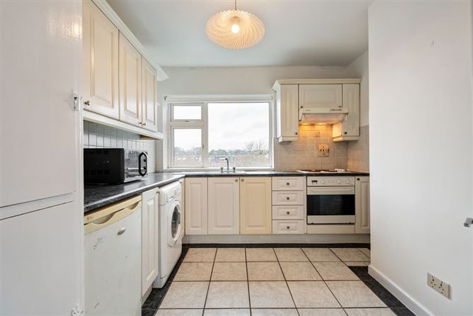 Apartment 62 Seapark, Mount Prospect Avenue, Clontarf, Dublin 3