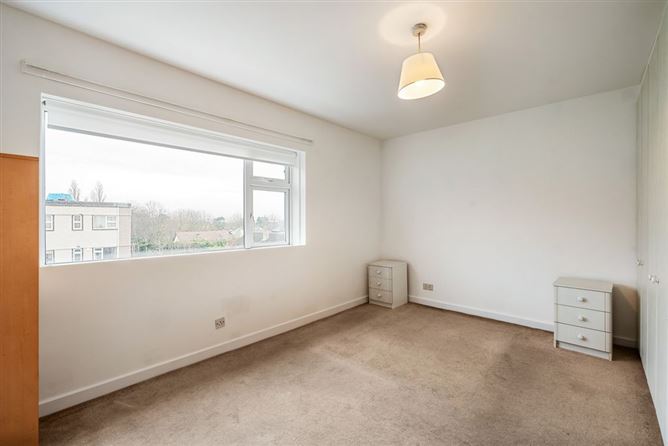 Apartment 62 Seapark, Mount Prospect Avenue, Clontarf, Dublin 3